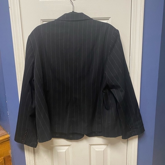 Rafaella Blazer Size 20W Gray Pin Striped Lined Button Front Business Career - Picture 2 of 8